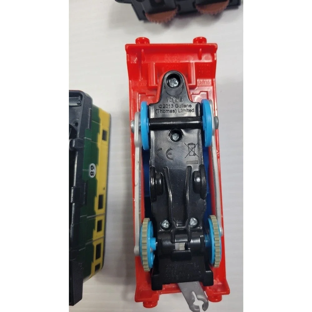 Lot of 4 Mattel‎ 2013 Thomas Train Friends Trackmaster w/ Carts Motorized Tested
